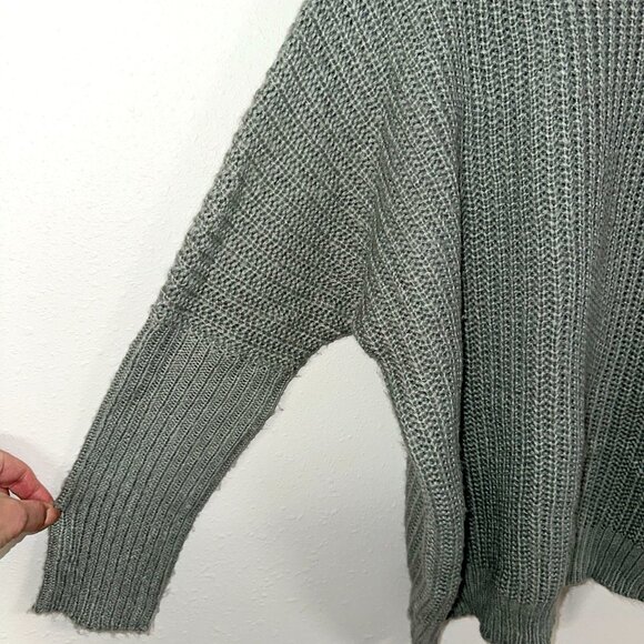 Anthro Elan Asymmetrical Oversized Sweater - Picture 2 of 10